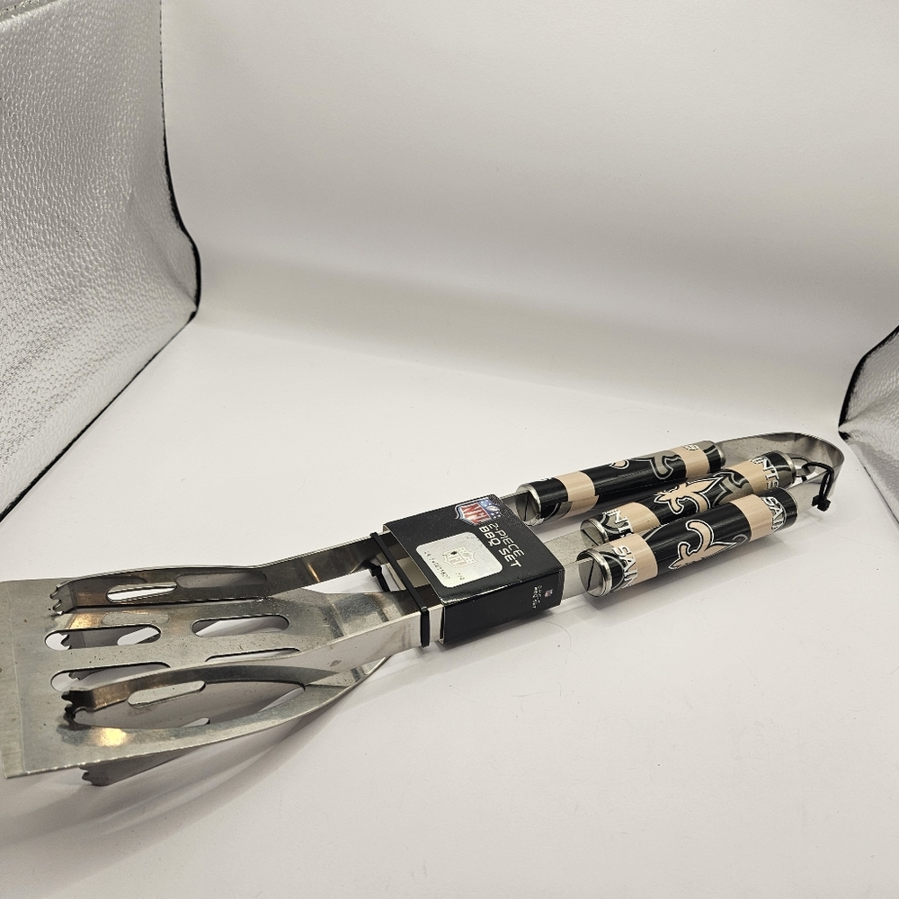 Siskiyou Sports NFL Fan Shop Stainless Steel 2 Piece  BBQ Set New Orleans Stains